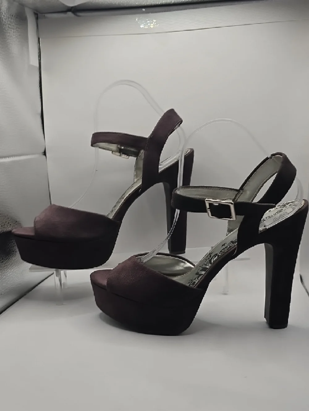 Brash Plum Suede Peep-Toe Platform Sandals Size 11
